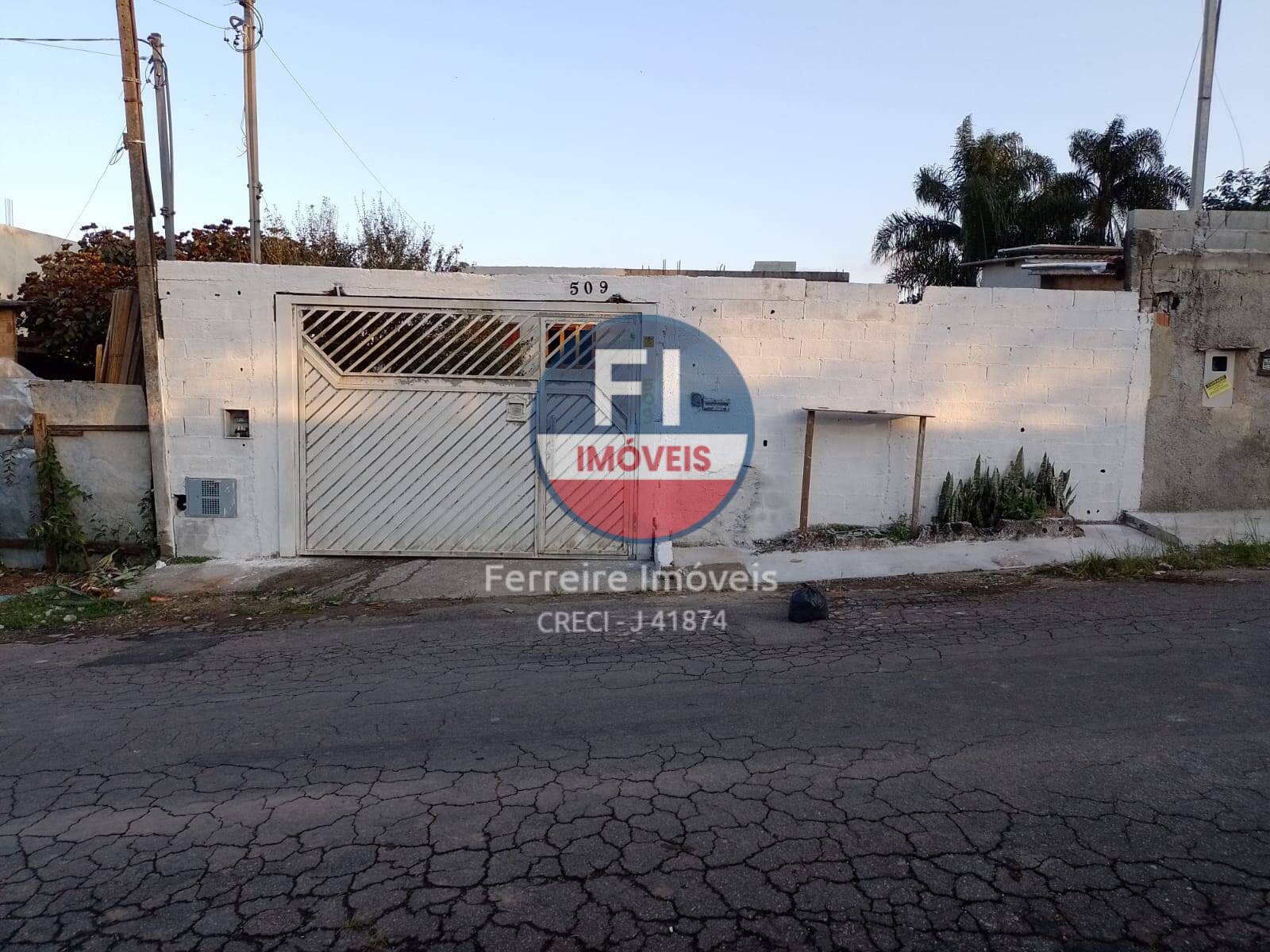 VENDE-SE CHÁCARA EM ITAQUAQUECETUBA-SP