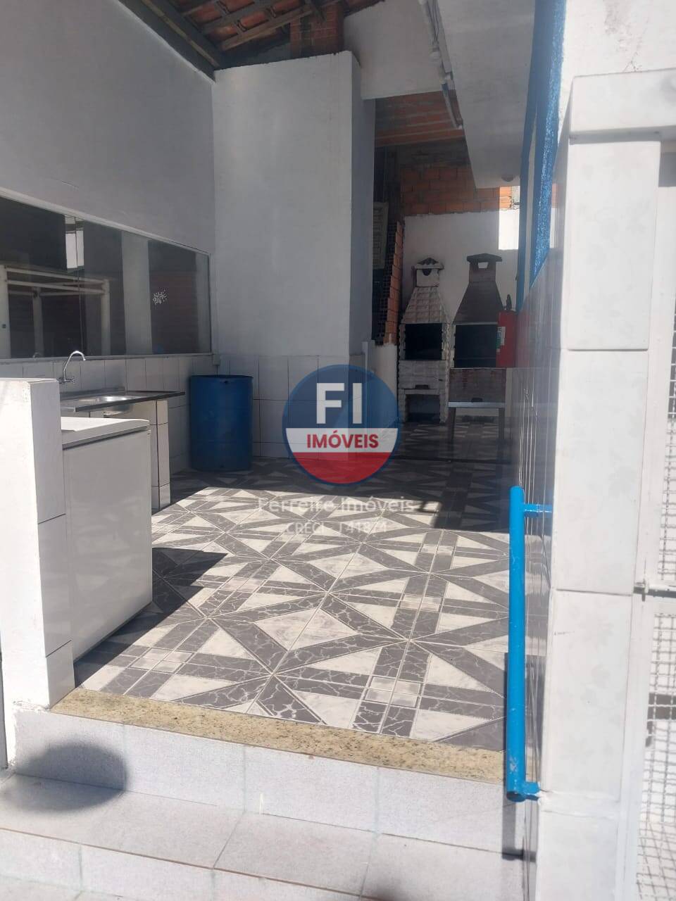 VENDE-SE CHÁCARA EM ITAQUAQUECETUBA-SP
