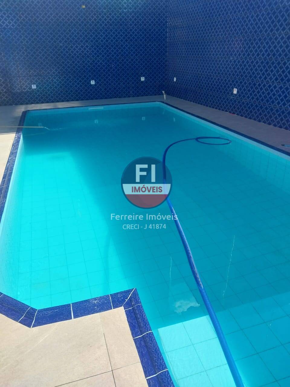 VENDE-SE CHÁCARA EM ITAQUAQUECETUBA-SP