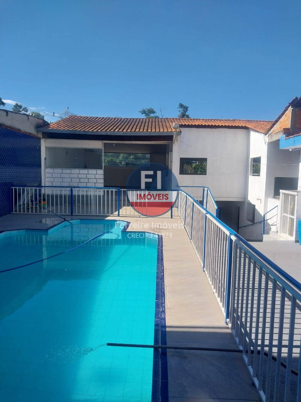 VENDE-SE CHÁCARA EM ITAQUAQUECETUBA-SP