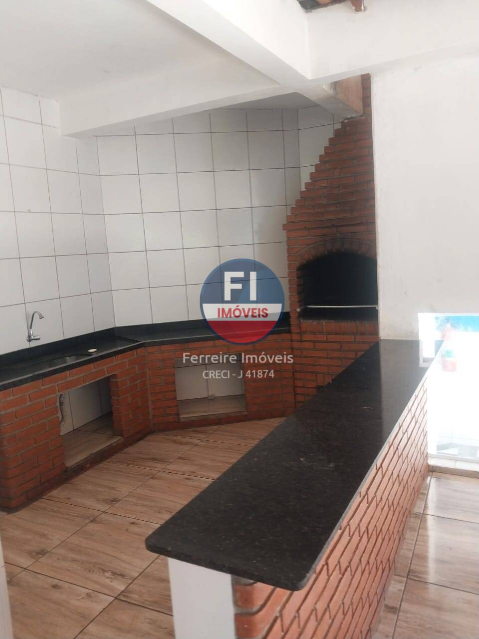 VENDE-SE CHÁCARA EM ITAQUAQUECETUBA-SP