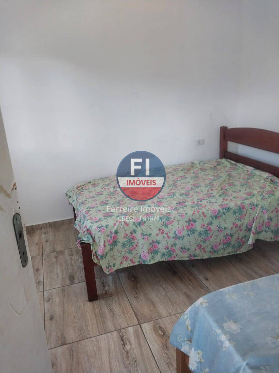 VENDE-SE CHÁCARA EM ITAQUAQUECETUBA-SP