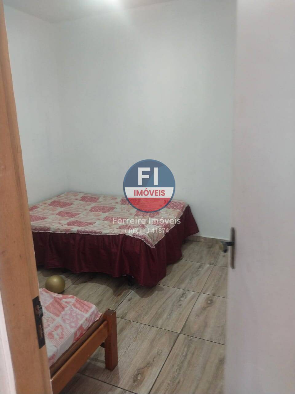 VENDE-SE CHÁCARA EM ITAQUAQUECETUBA-SP