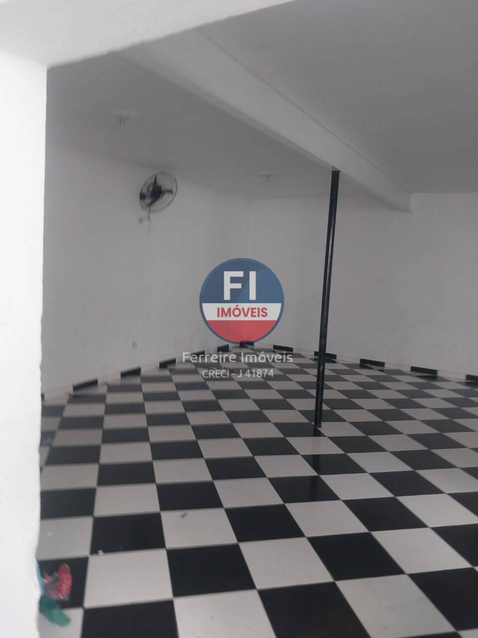 VENDE-SE CHÁCARA EM ITAQUAQUECETUBA-SP