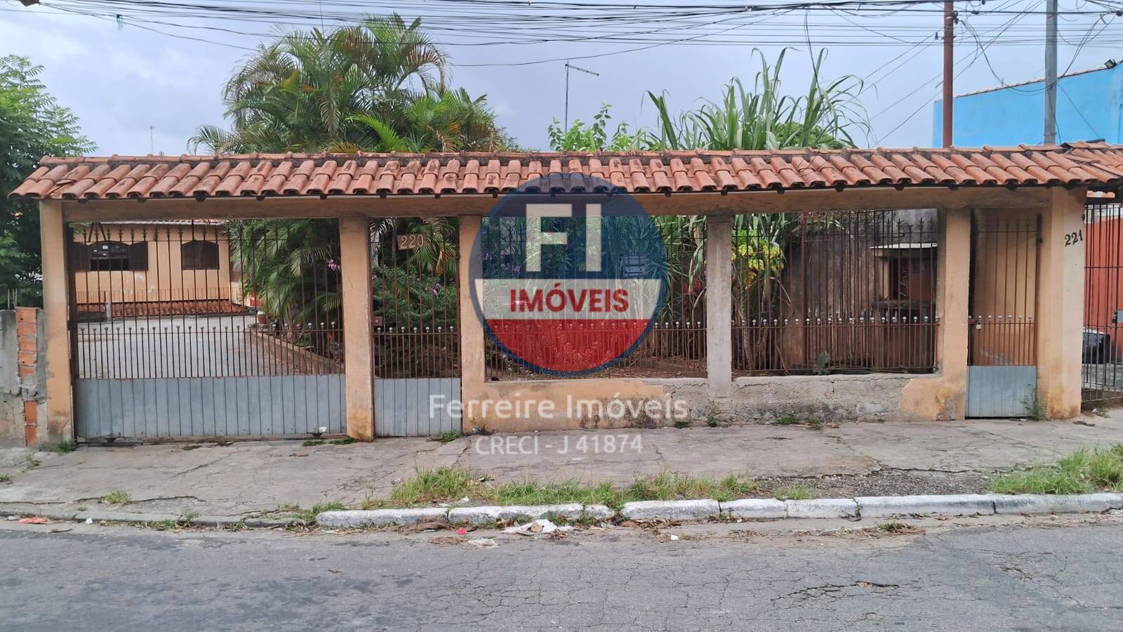 Vende se casa no Itaim Paulista